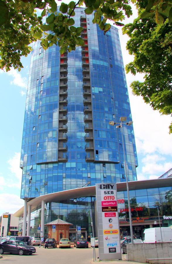 Helios Luxury Apartment In Vilnius Skyscraper Luaran gambar