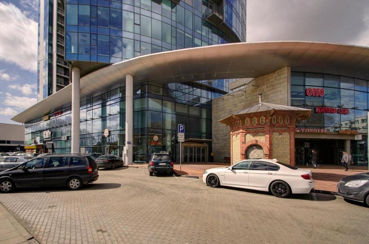 Helios Luxury Apartment In Vilnius Skyscraper Luaran gambar
