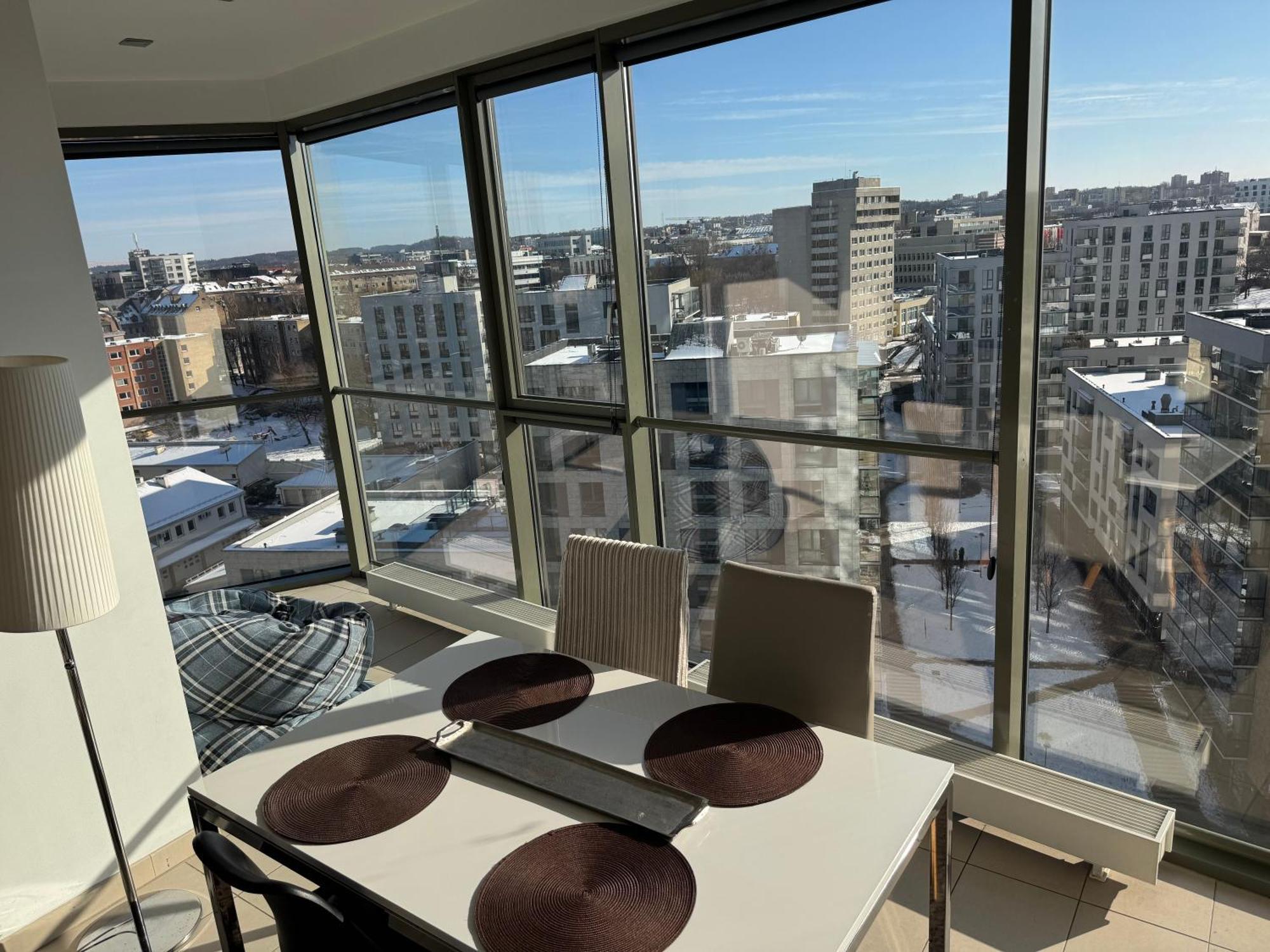 Helios Luxury Apartment In Vilnius Skyscraper Luaran gambar